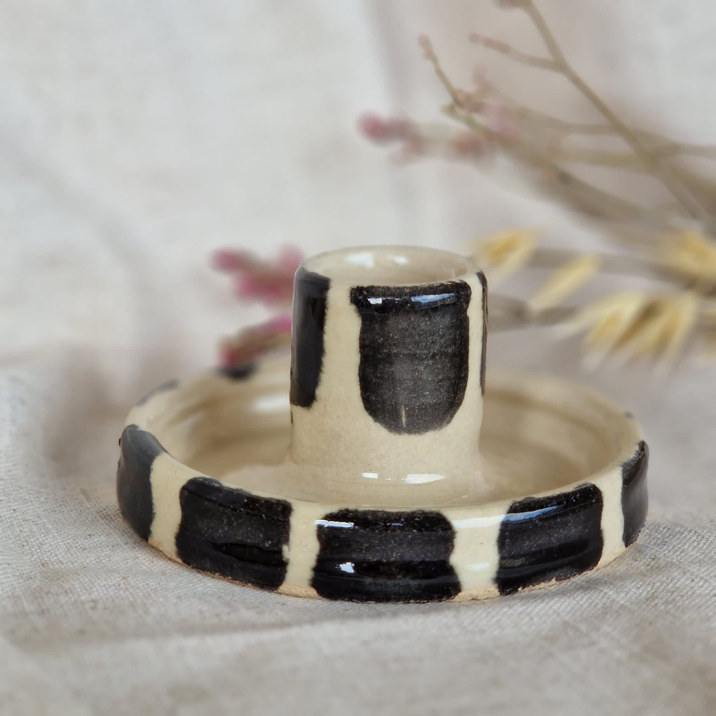 Stripe 2 candlestick holder