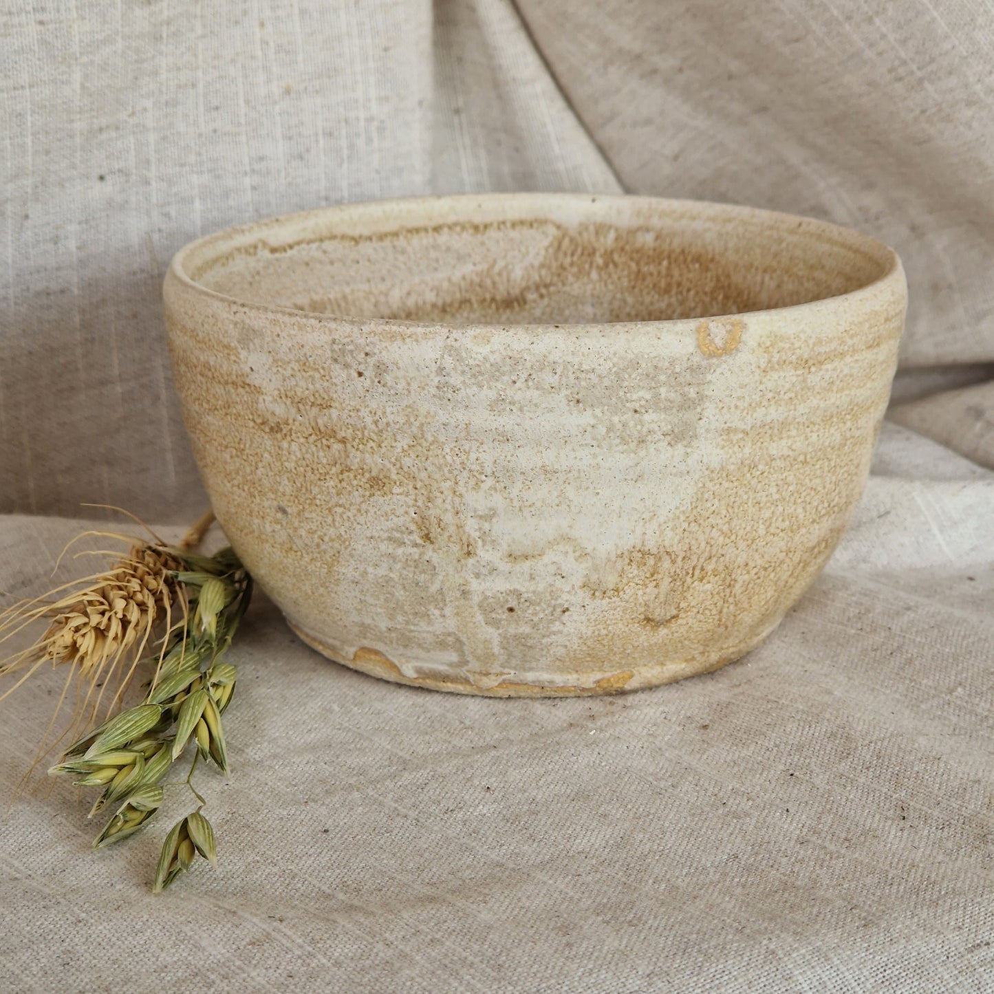 Cream medium bowl
