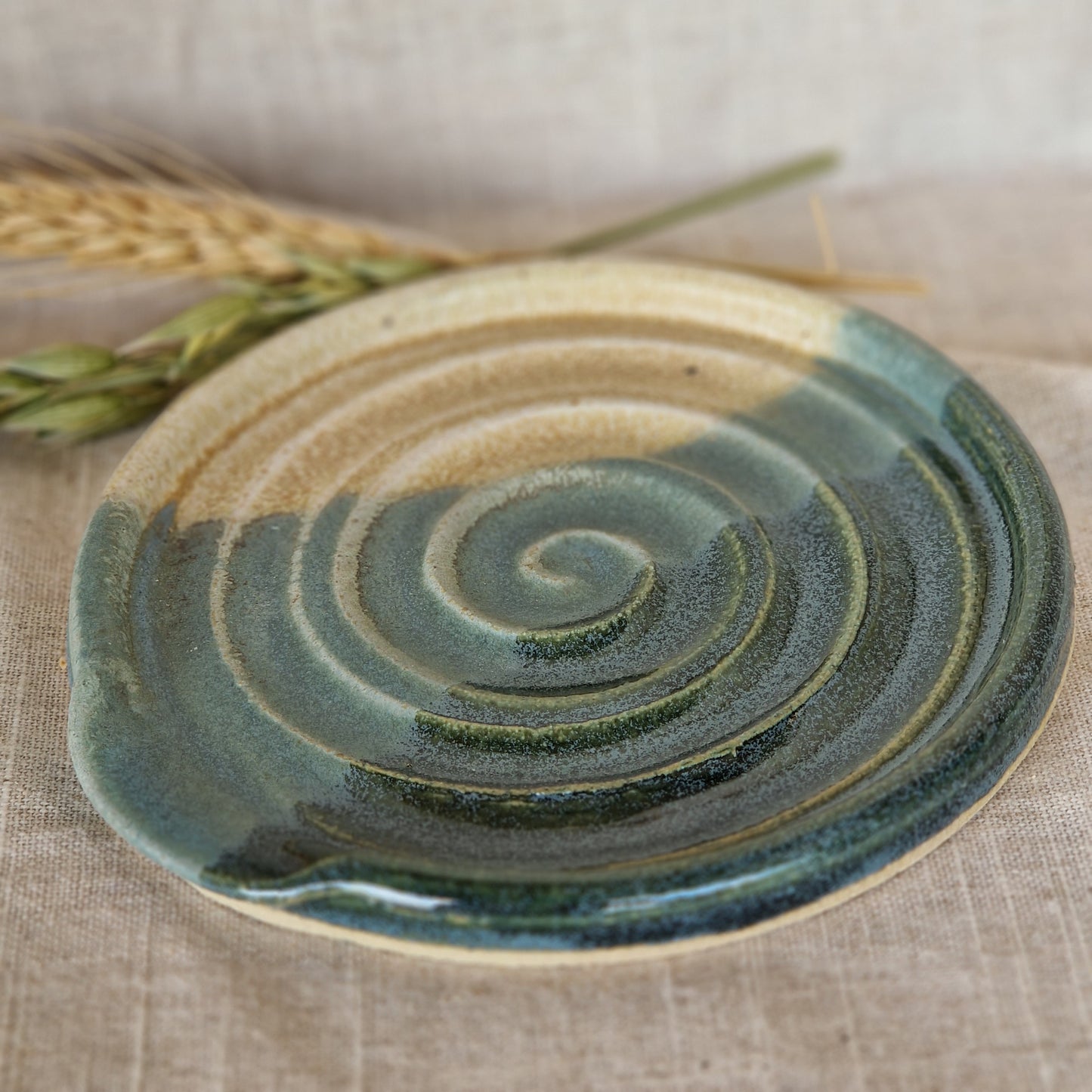 Mountains spoon rest