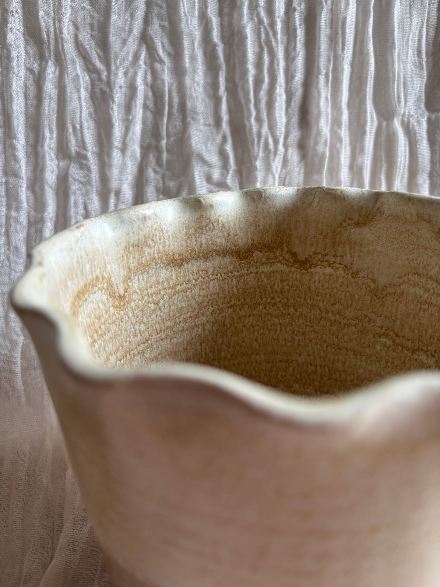 Dunes Scalloped Planter