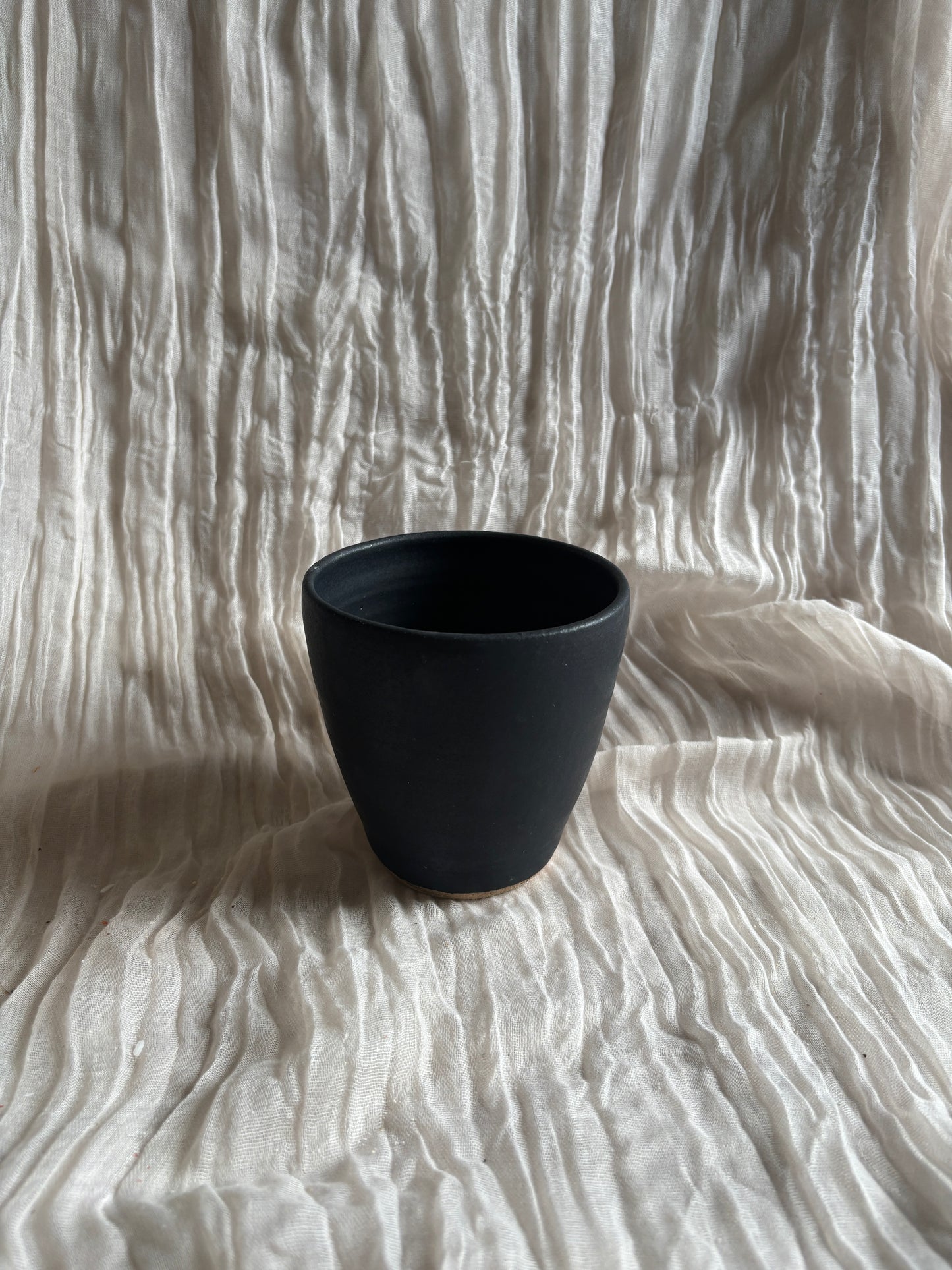 Black 250ml cup