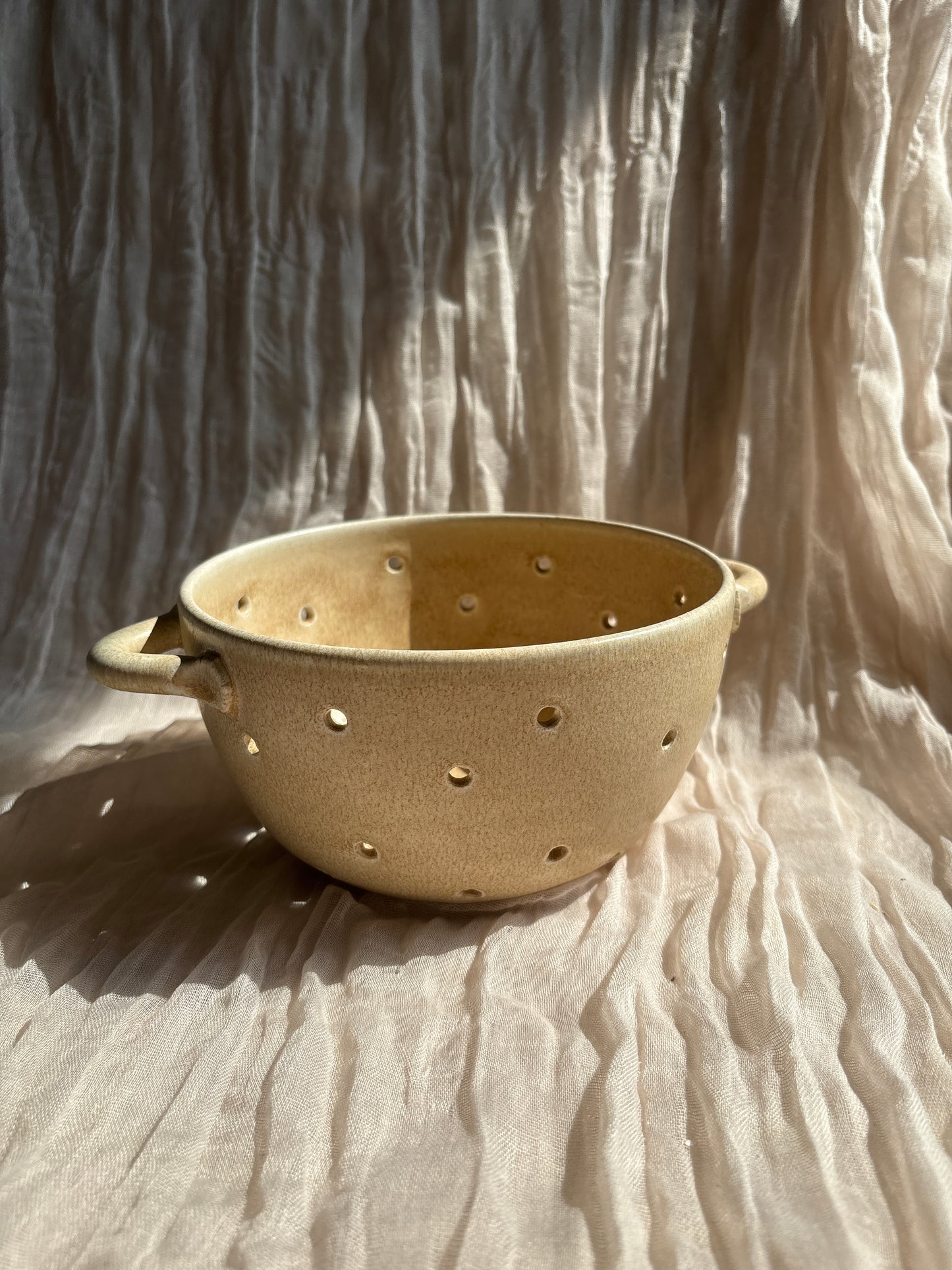 Cream Berry Bowl