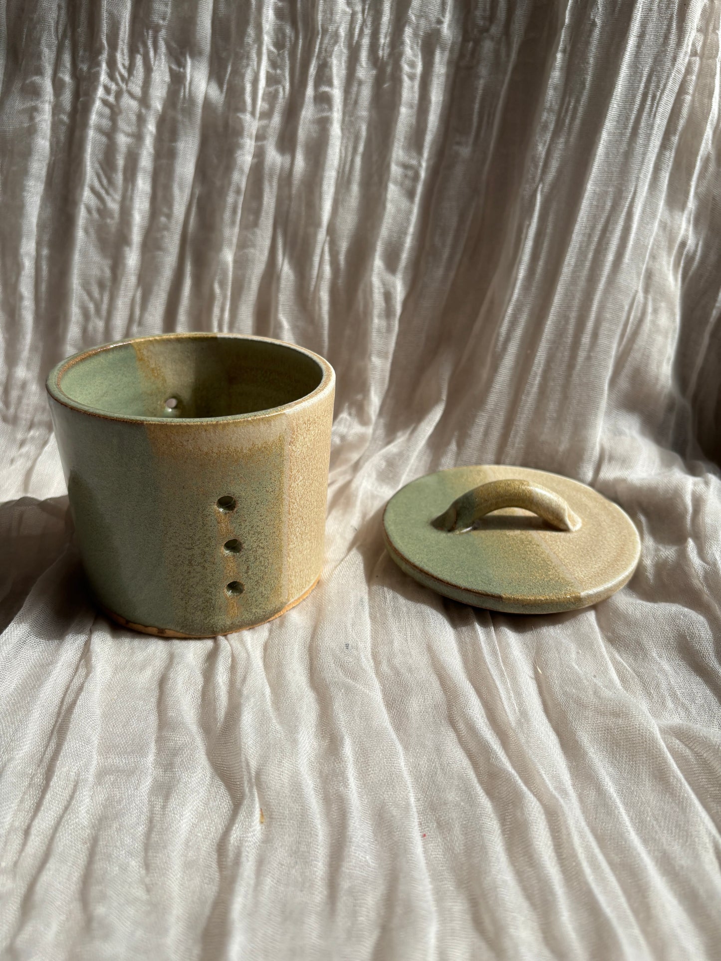 Bamboo Garlic Pot