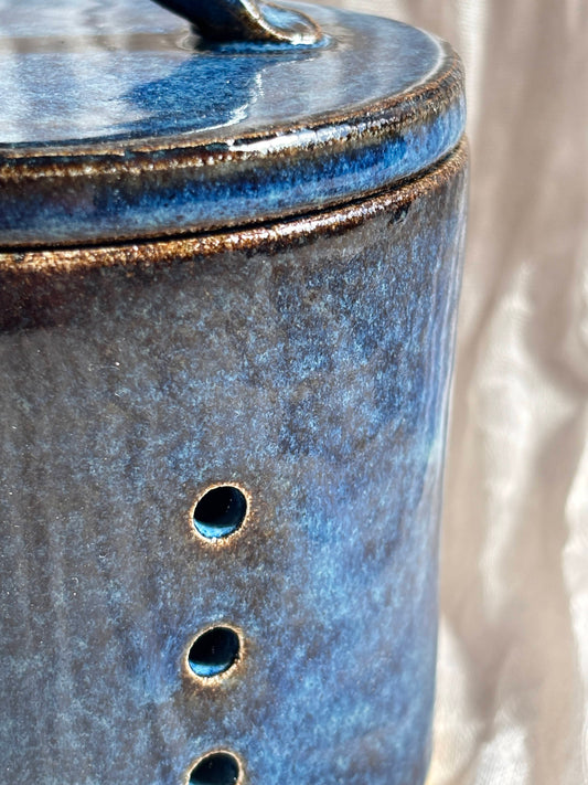 Sea Fever Garlic Pot