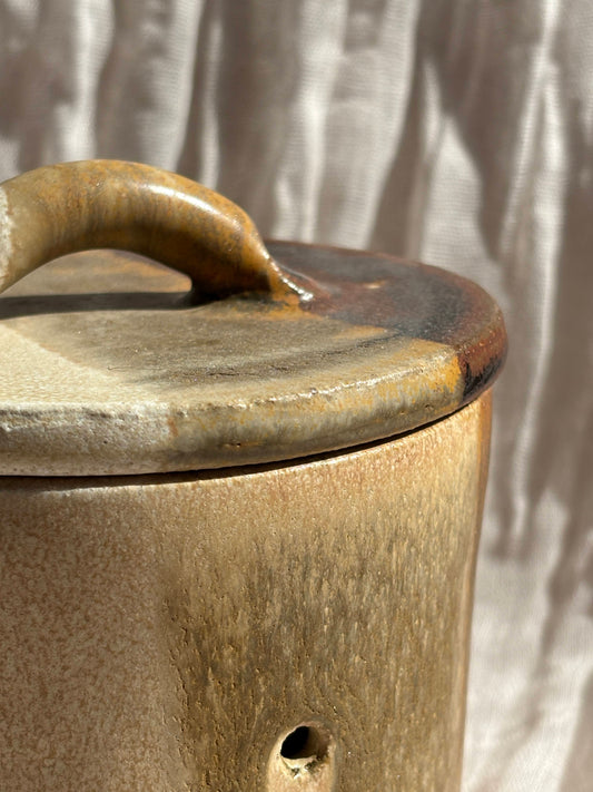 Sandstorm Garlic Pot