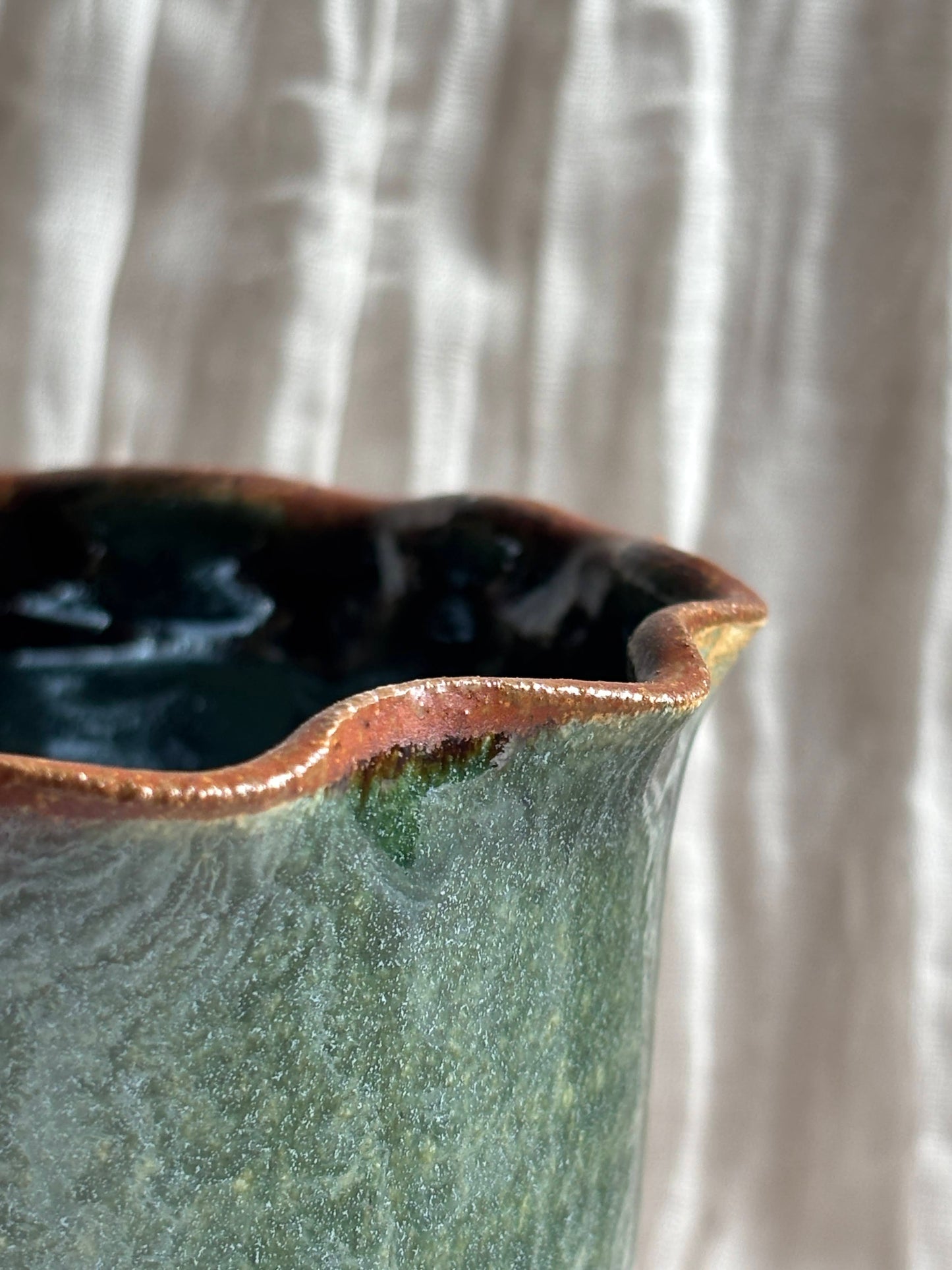 Earth Scalloped Planter