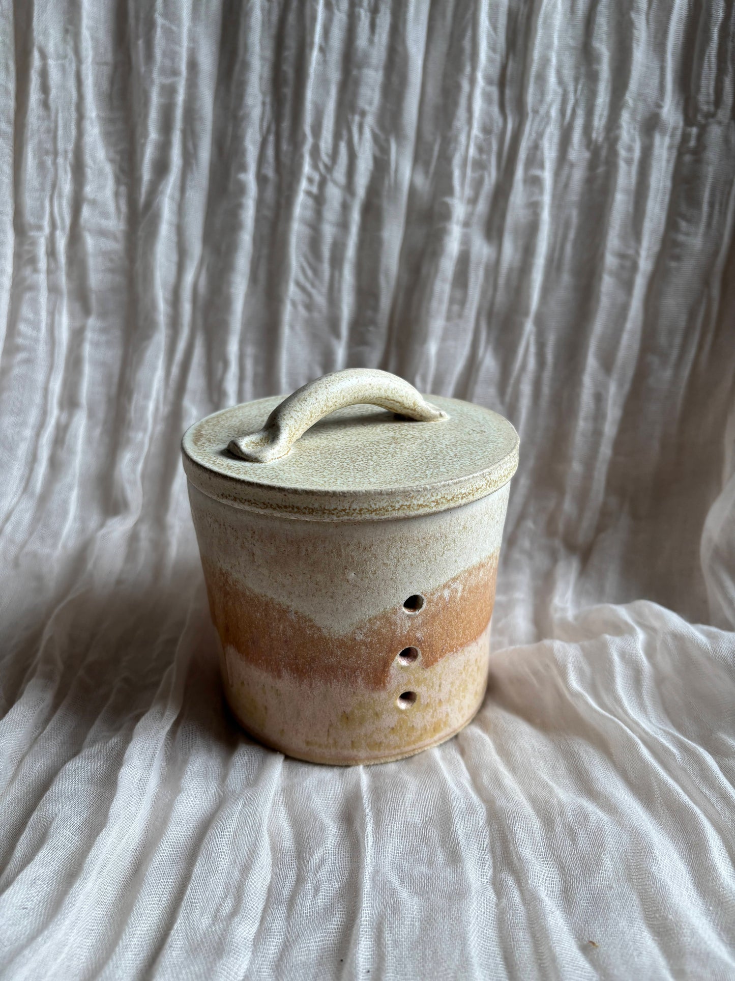 Dunes Garlic Pot
