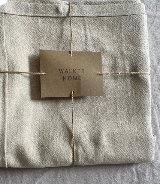 Champagne table cloth