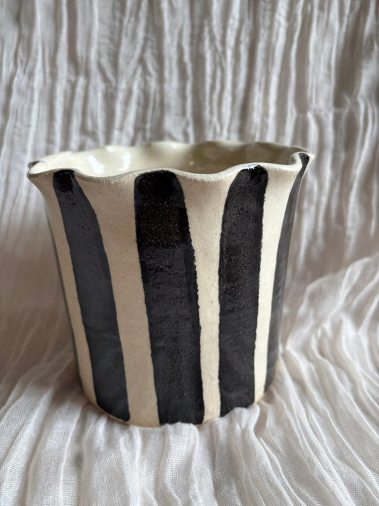 Stripe Scalloped Planter