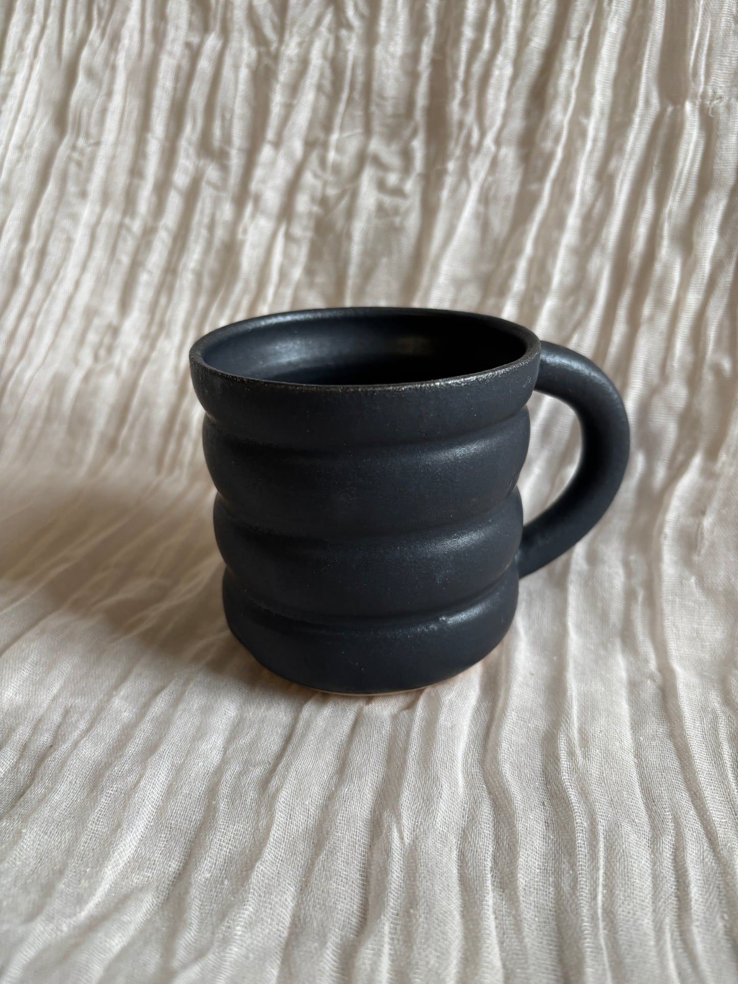 Black Bubble Mug
