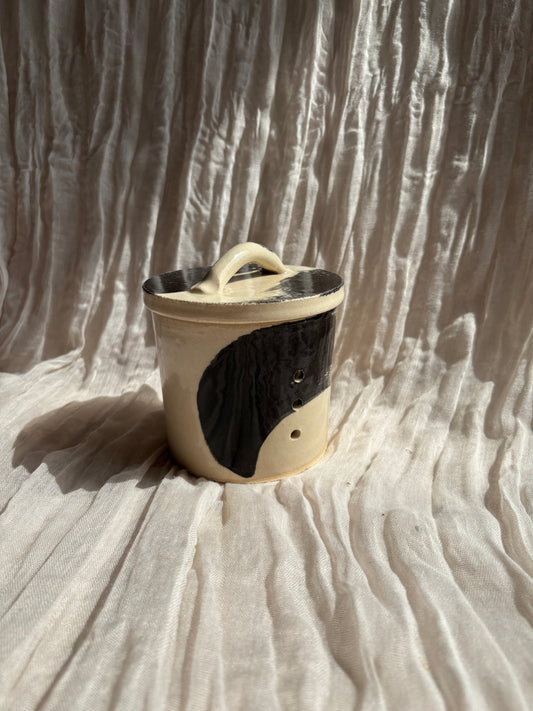 The Makers Mark Garlic Pot