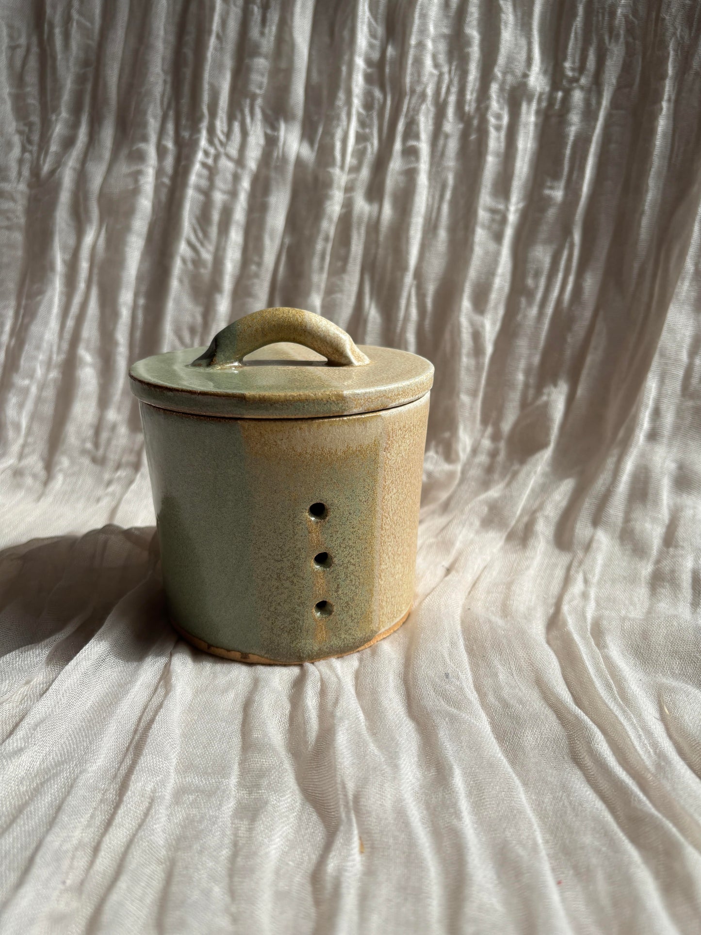 Bamboo Garlic Pot