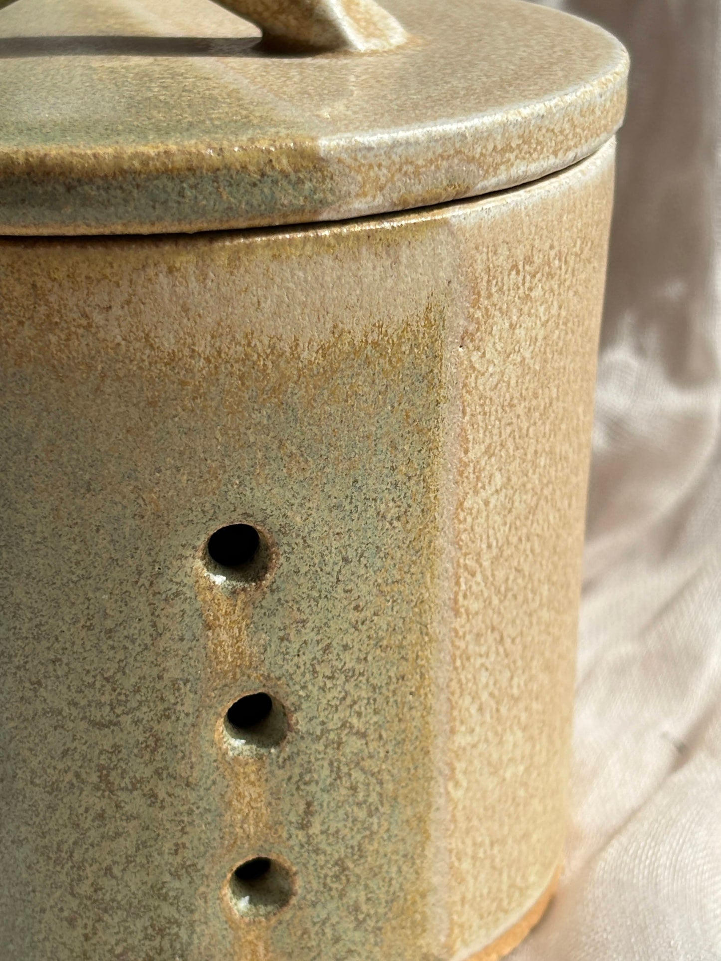 Bamboo Garlic Pot
