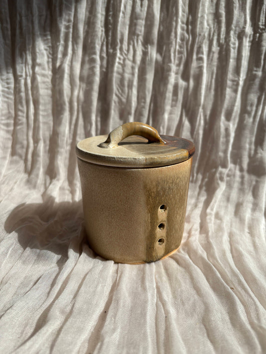 Sandstorm Garlic Pot