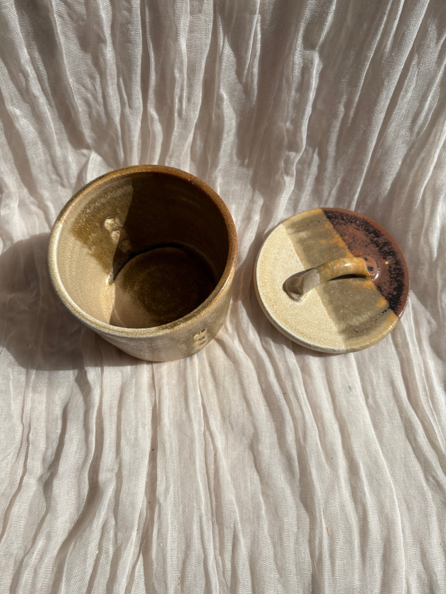 Sandstorm Garlic Pot