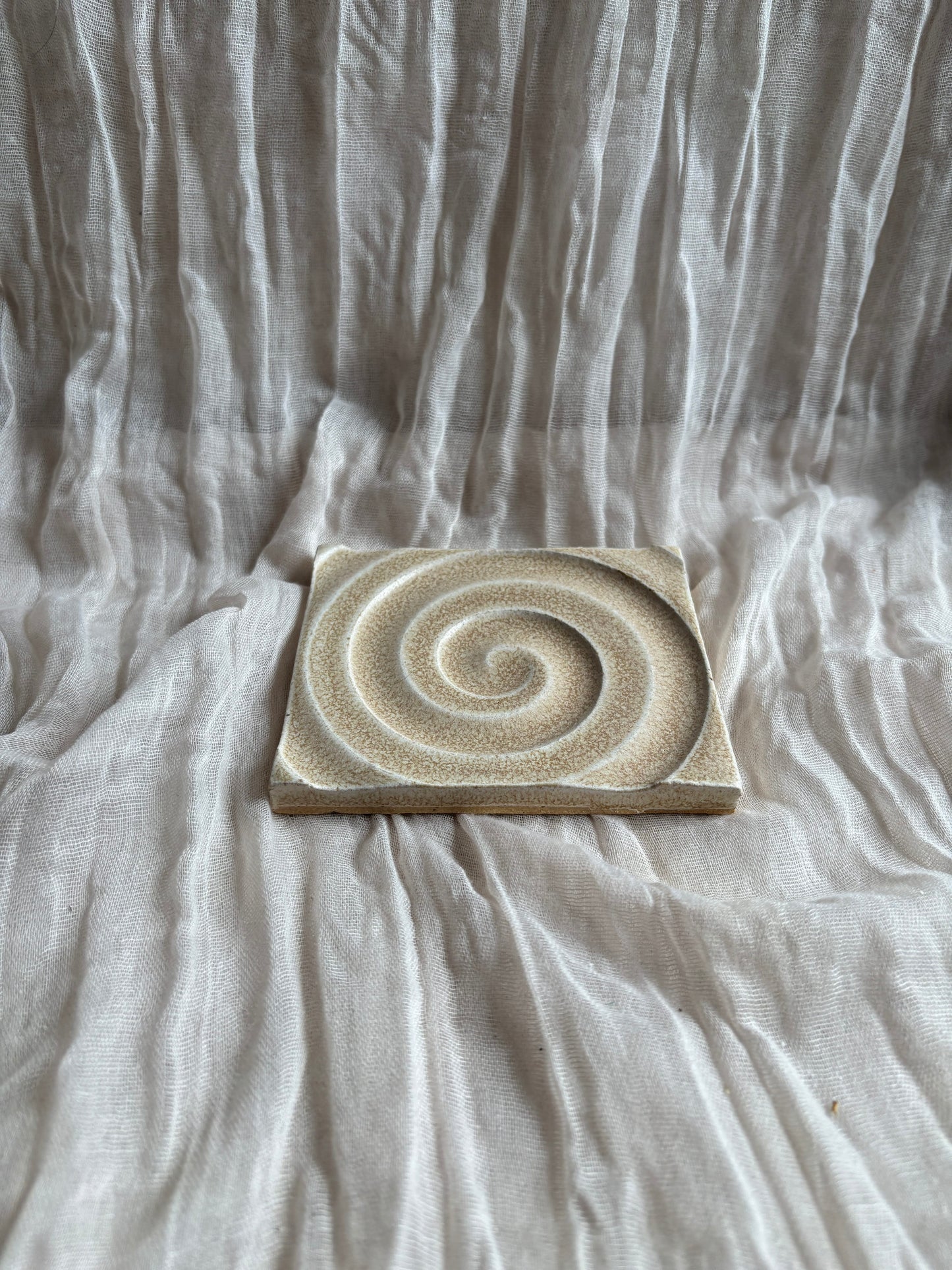 Cream Rectangular Soap Dish