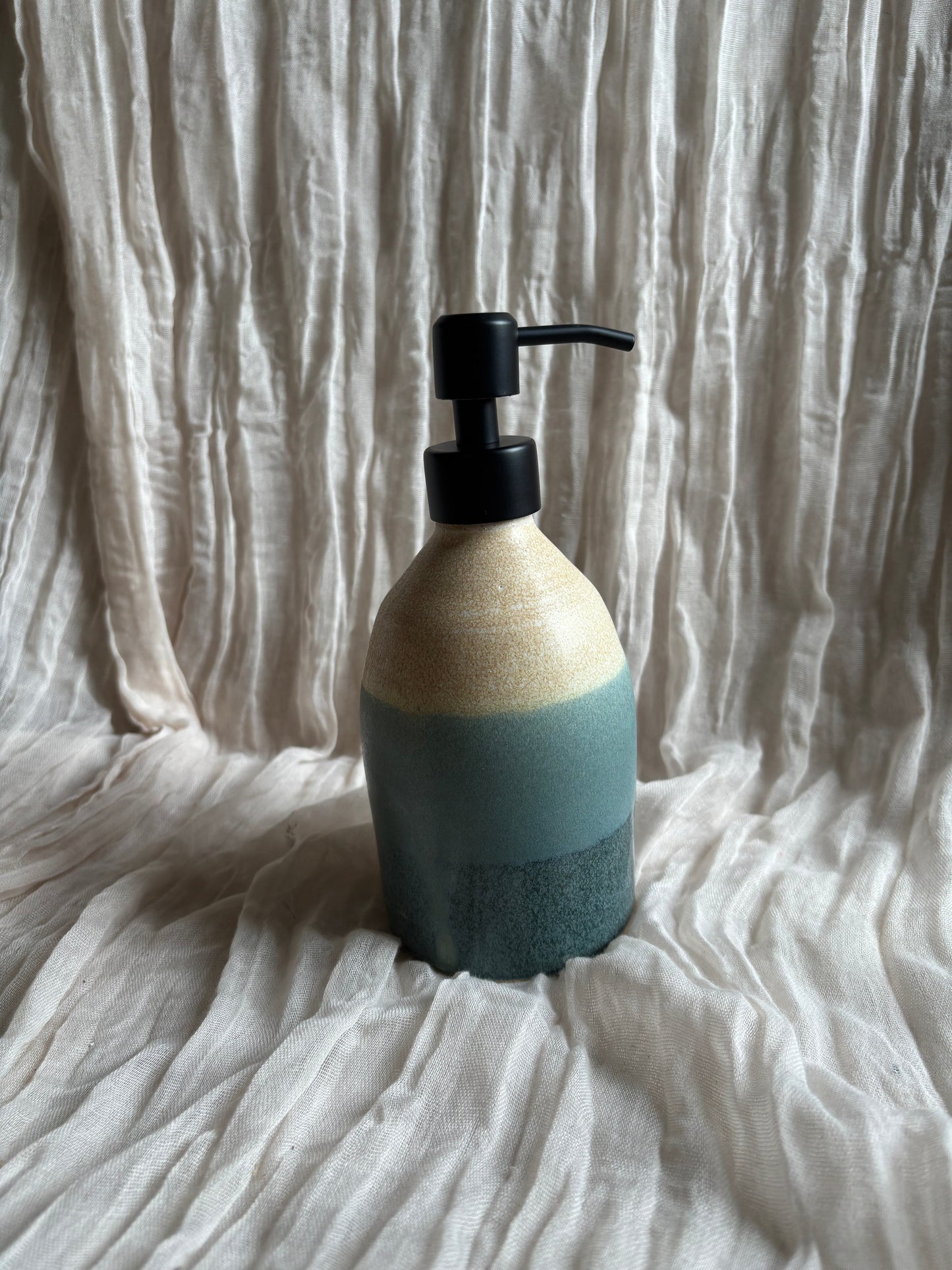 Mountains Liquid Soap Dispenser Bottle