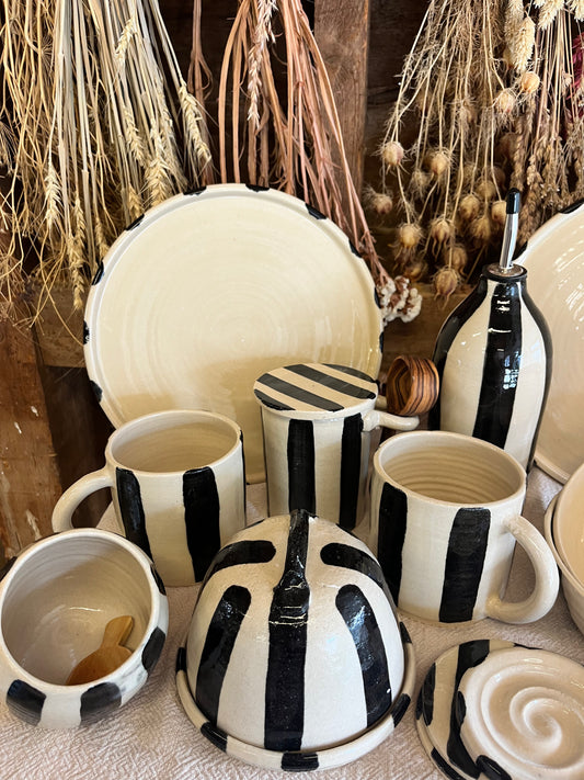 Seconds Bundle 10. Large Striped Kitchen Set