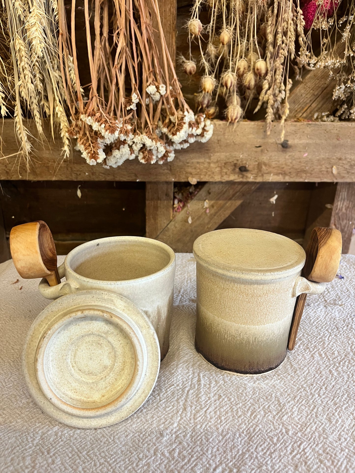 Seconds Bundle 27. Sandstorm Canisters